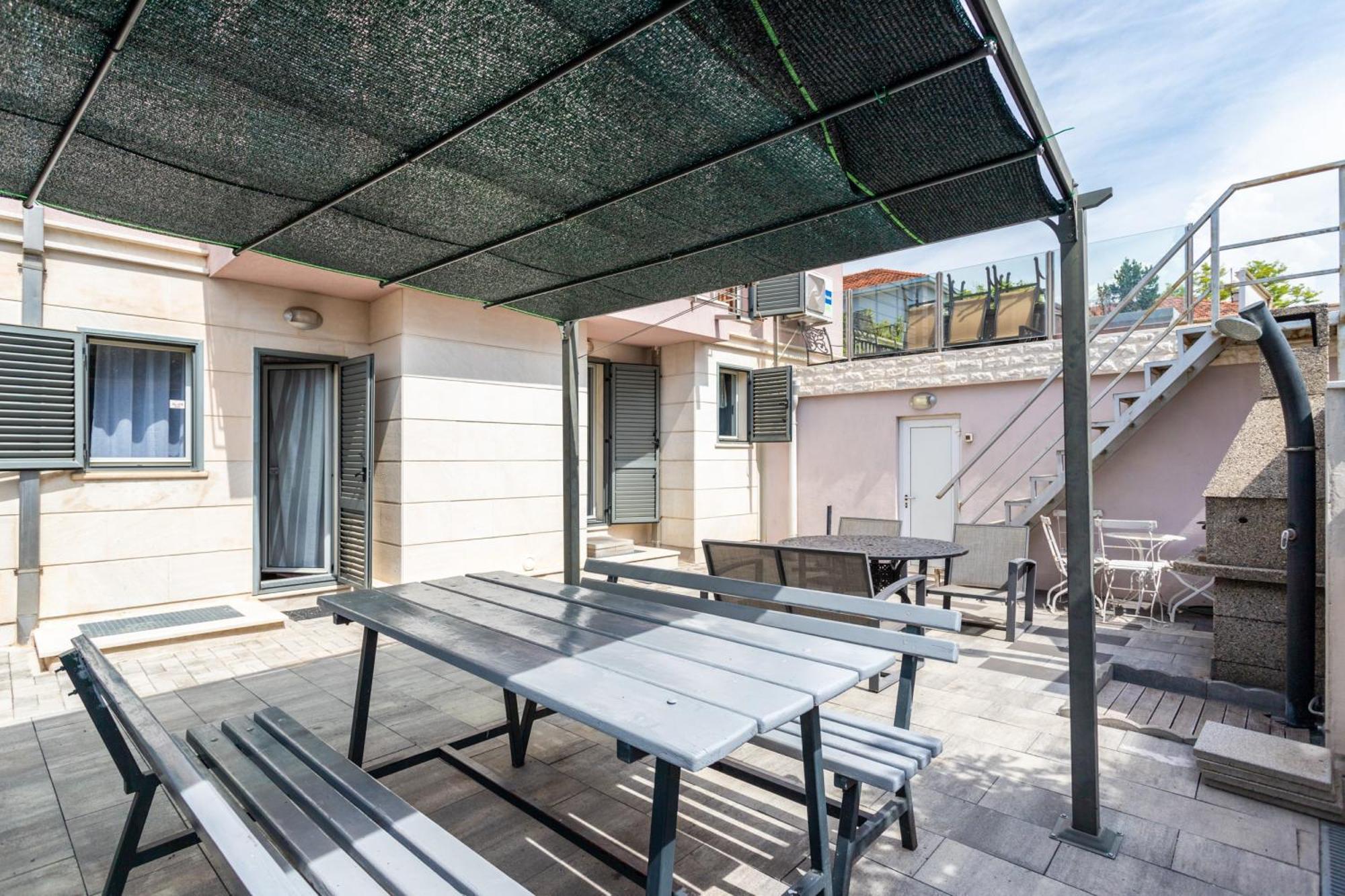 Villa Violeta With The Sea View, 3 Min Walk To The Beach Split Zewnętrze zdjęcie